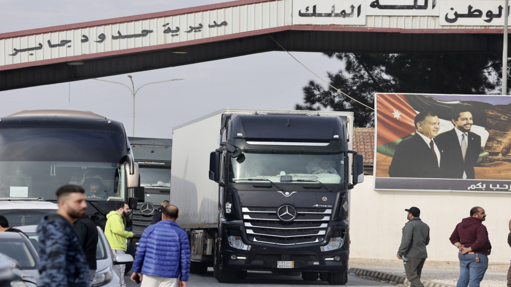 وزير الصناعة: الصادرات الأردنية إلى سوريا تسجل أعلى مستوى خلال 30 عامًا وزير الصناعة: الصادرات الأردنية إلى سوريا تسجل أعلى مستوى خلال 30 عامًا