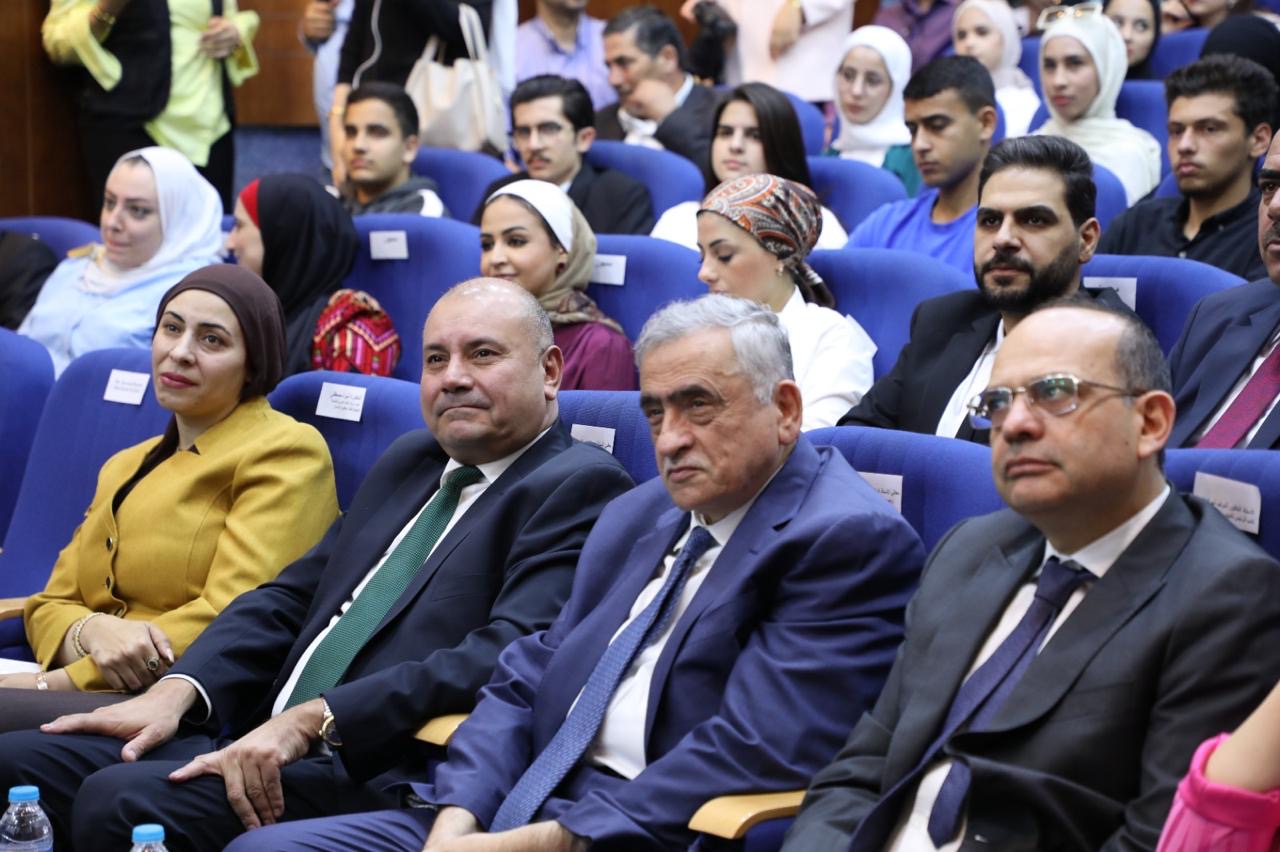 العودات: مسارات التحديث الثلاثة ليست طارئة على نهج الدولة العودات: مسارات التحديث الثلاثة ليست طارئة على نهج الدولة