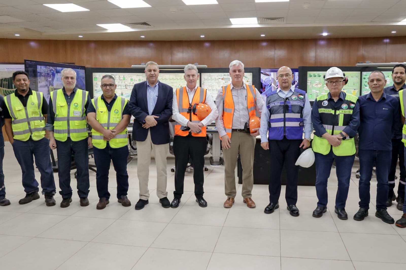 السفيران الكندي والأسترالي يزوران شركة البوتاس العربية في غور الصافي ويطلّعان على استراتيجيتها التوسعية ودورها في سوق الأسمدة العالمي