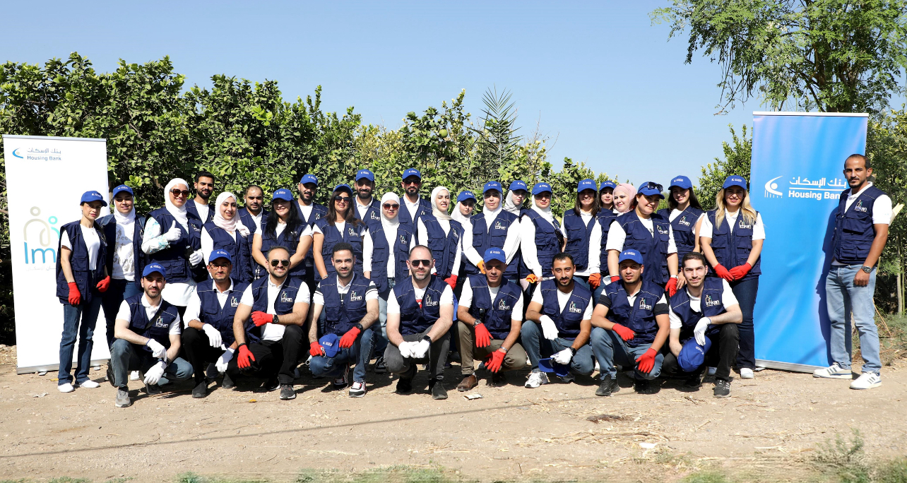 فريق “إمكان الإسكان” يشارك في جني محاصيل أشجار مثمرة بالتعاون مع الجمعية العربية لحماية الطبيعة فريق “إمكان الإسكان” يشارك في جني محاصيل أشجار مثمرة بالتعاون مع الجمعية العربية لحماية الطبيعة