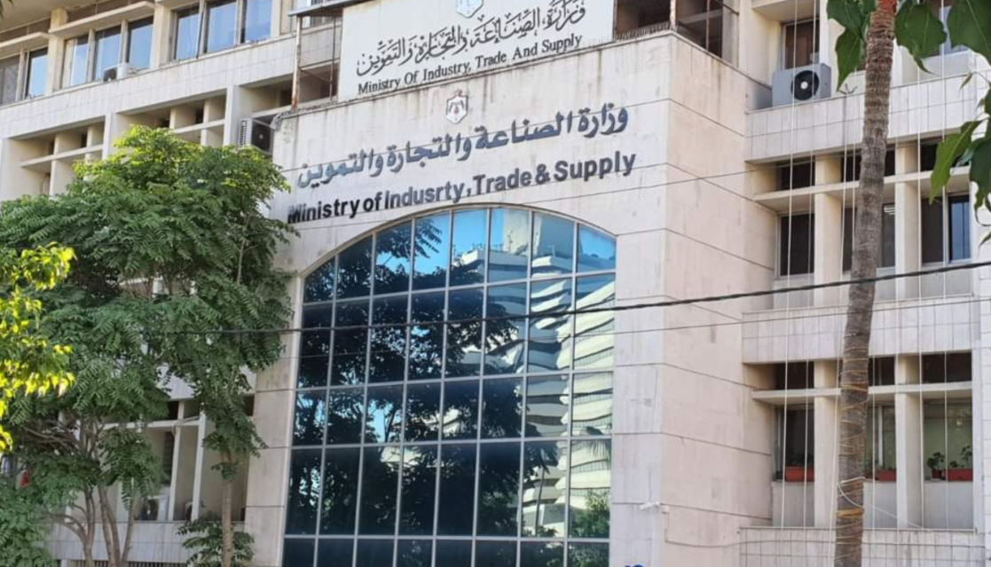 انخفاض واستقرار 90 سلعة غذائية الشهر الماضي