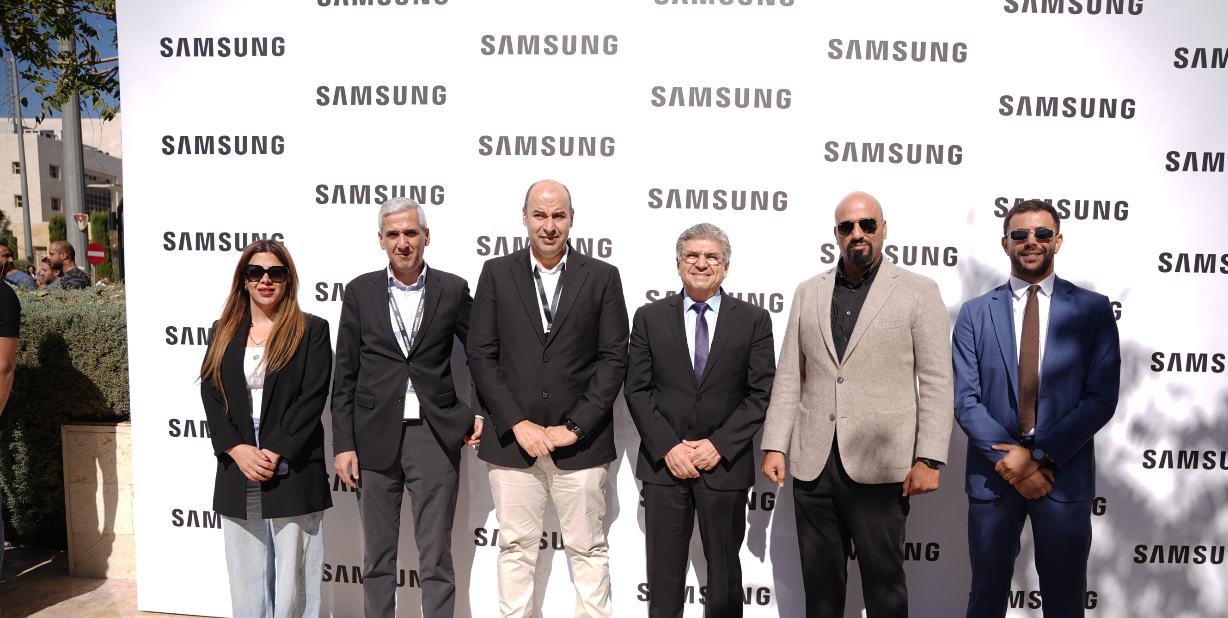 “سامسونج إلكترونيكس” المشرق العربي تفتتح المعرض الخاص بمتجرها الإلكتروني في مجمع الملك الحسين للأعمال