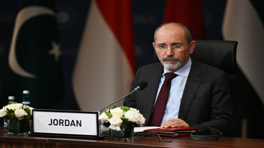 وزير الخارجية يؤكد على ضرورة ضمان الالتزام ببنود اتفاق وقف إطلاق النار في غزة