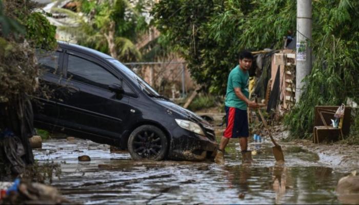 الأردن يعزي بضحايا إعصار فيتنام الأردن يعزي بضحايا إعصار فيتنام