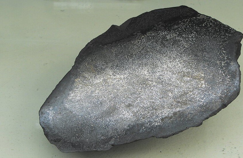 معدن نادر يمهد لتقنيات هيدروجين وبطاريات جديدة معدن نادر يمهد لتقنيات هيدروجين وبطاريات جديدة