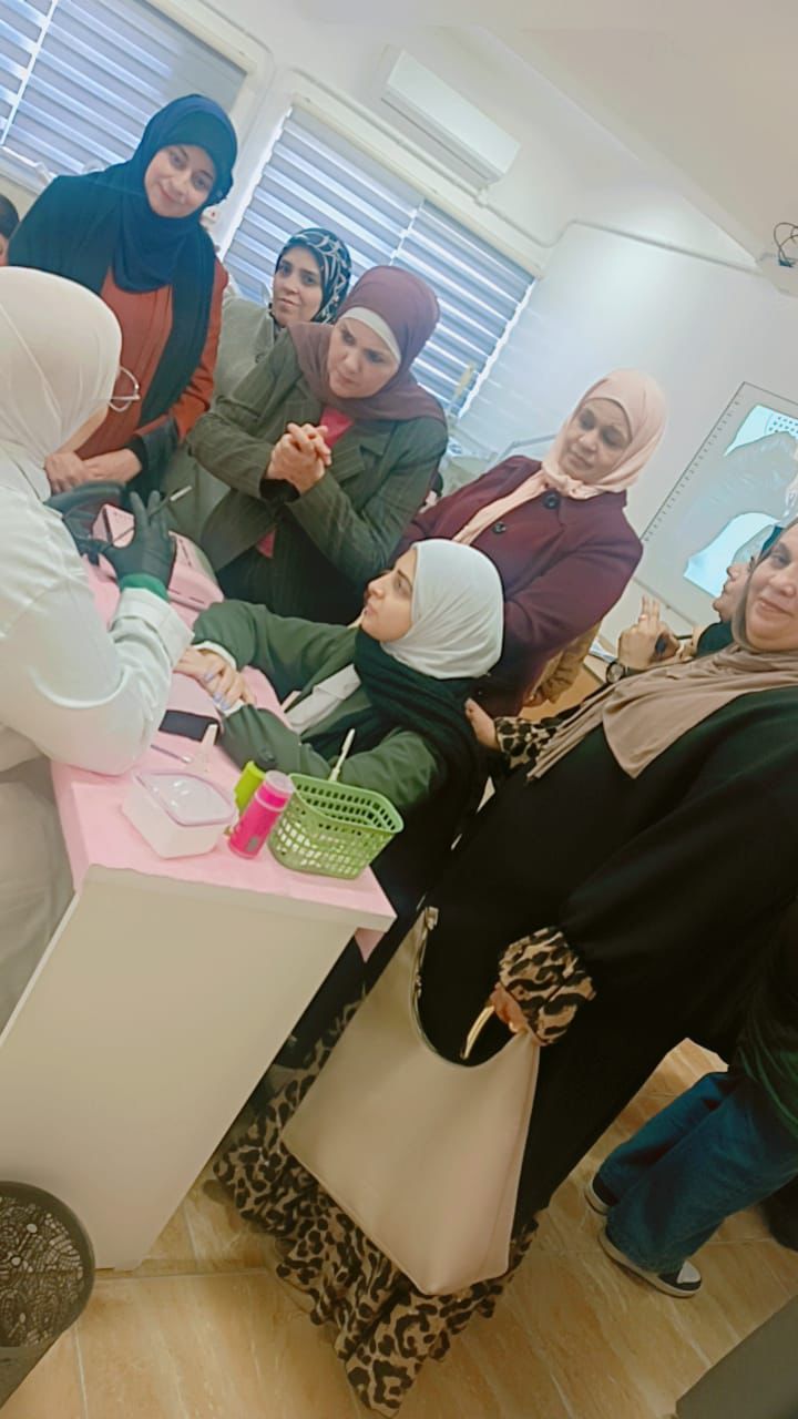 بدء برنامج التوجيه المهني لتخصصات BTEC في مدرسة هالة بنت خويلد