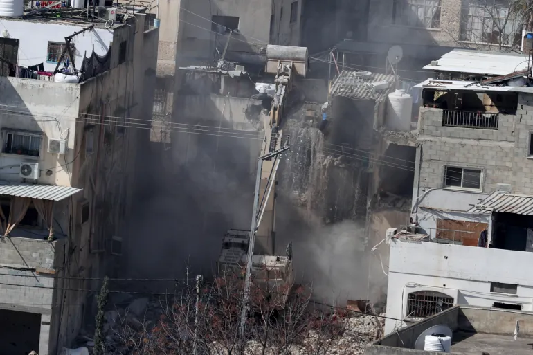 “الأونروا”: 48% من مخيم نور شمس بطولكرم مهدد بالدمار​ 