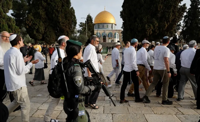 اقتحامات “الأقصى” تتواصل.. وإصابات برصاص الاحتلال في نابلس​ 