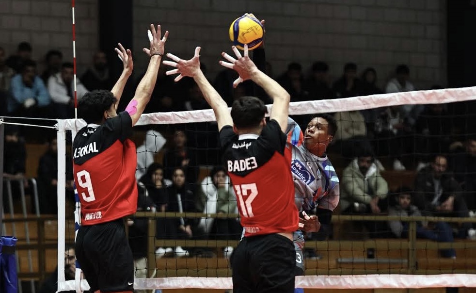 اثارة وندية في مباريات الدوري الممتاز للكرة الطائرة