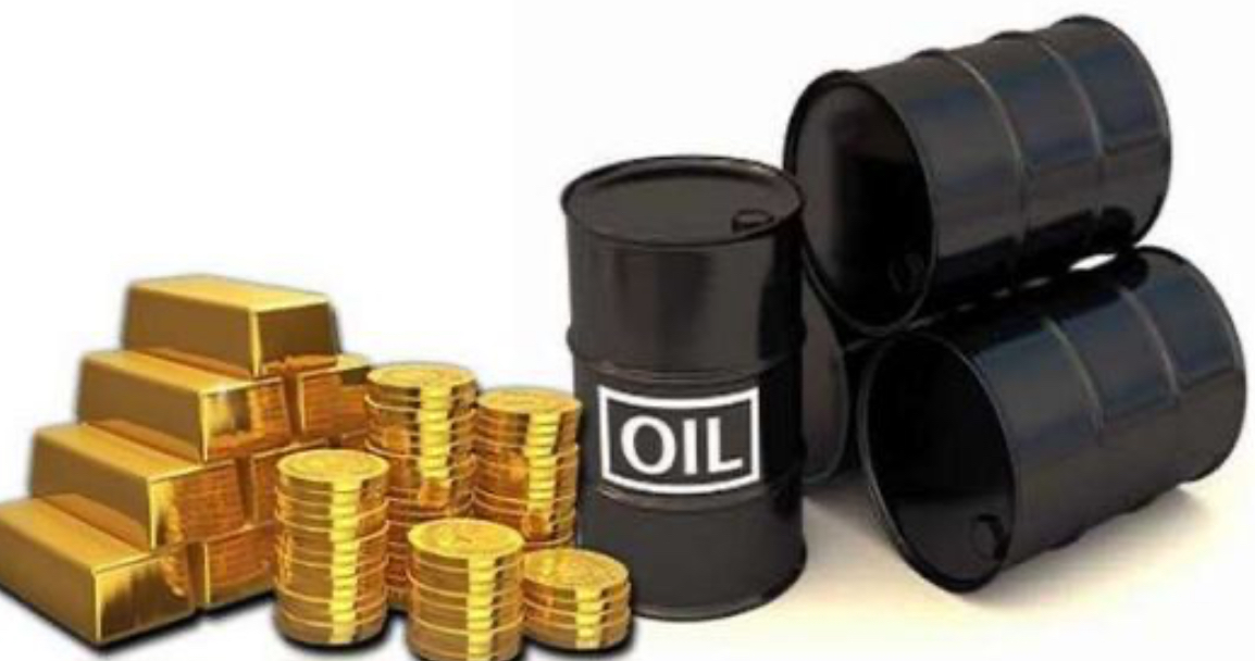 انخفاض أسعار الذهب مع ارتفاع الدولار واستقرار النفط عالميا انخفاض أسعار الذهب مع ارتفاع الدولار واستقرار النفط عالميا