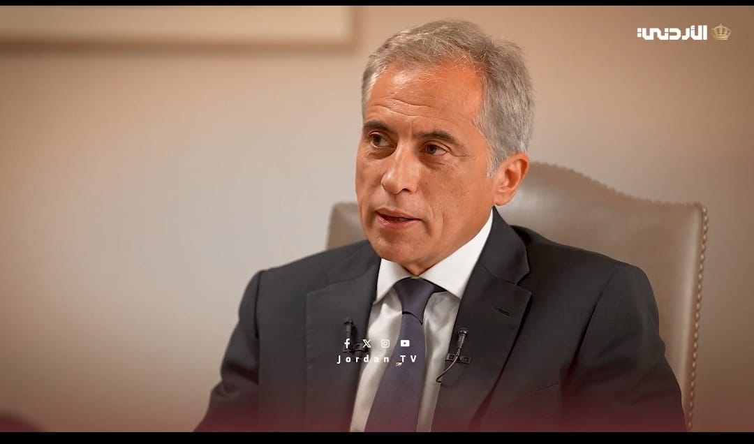 رئيس الوزراء: الإغلاق المالي النهائي لمشروع الناقل الوطني مع الجهات المستثمرة والمانحة سيكون خلال الستين يوما القادمة