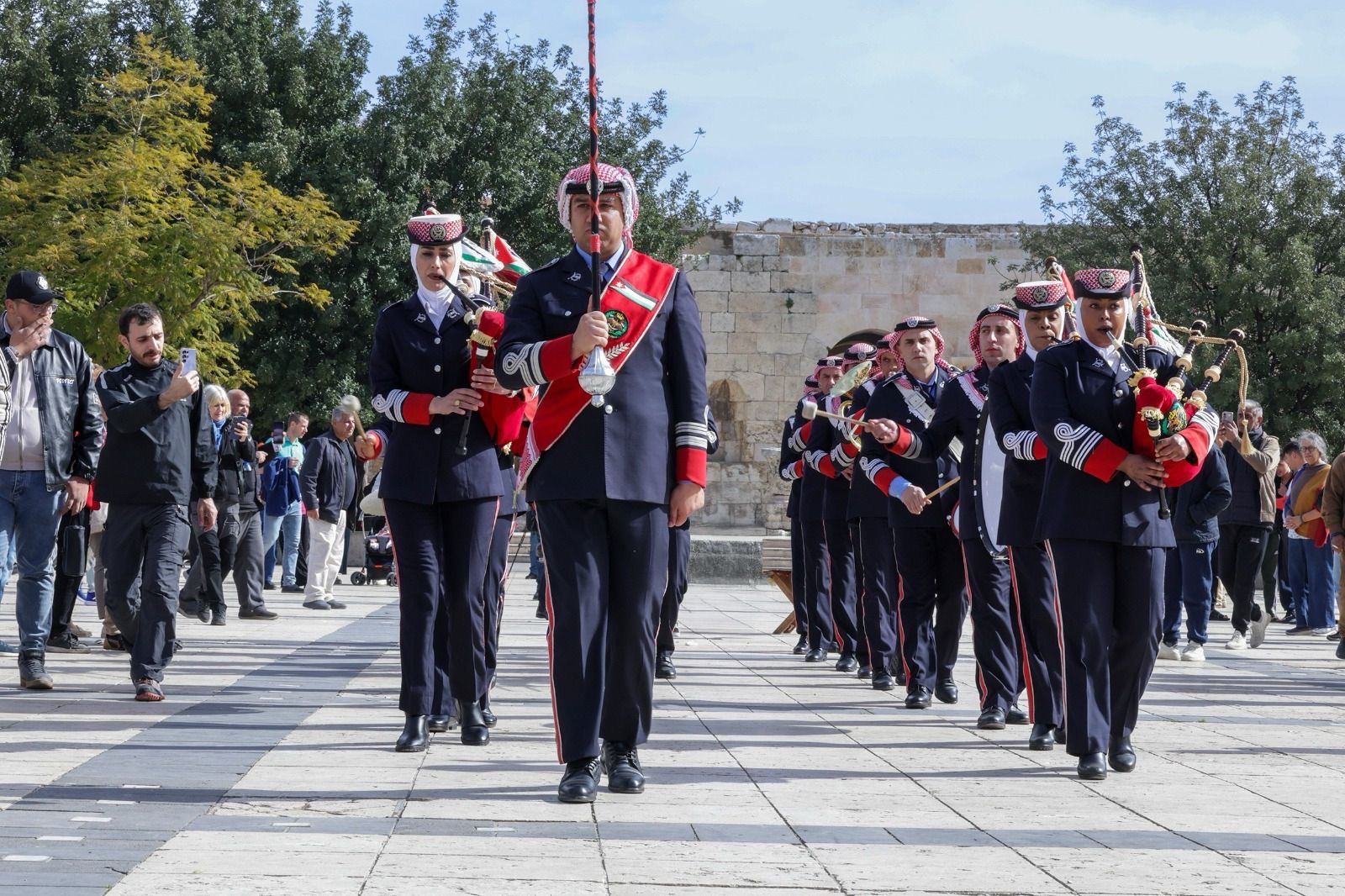 زين تحتفي بالعيد الرابع والستين لميلاد جلالة الملك