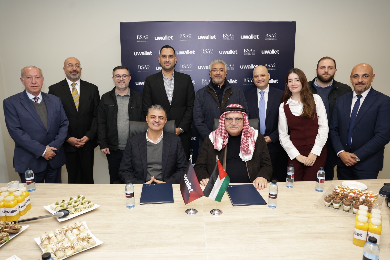 شراكة استراتيجية بين uwallet و جمعية نادي قدامى الطلبة وخريجي مدرسة المطران دعماً لأنشطة النادي