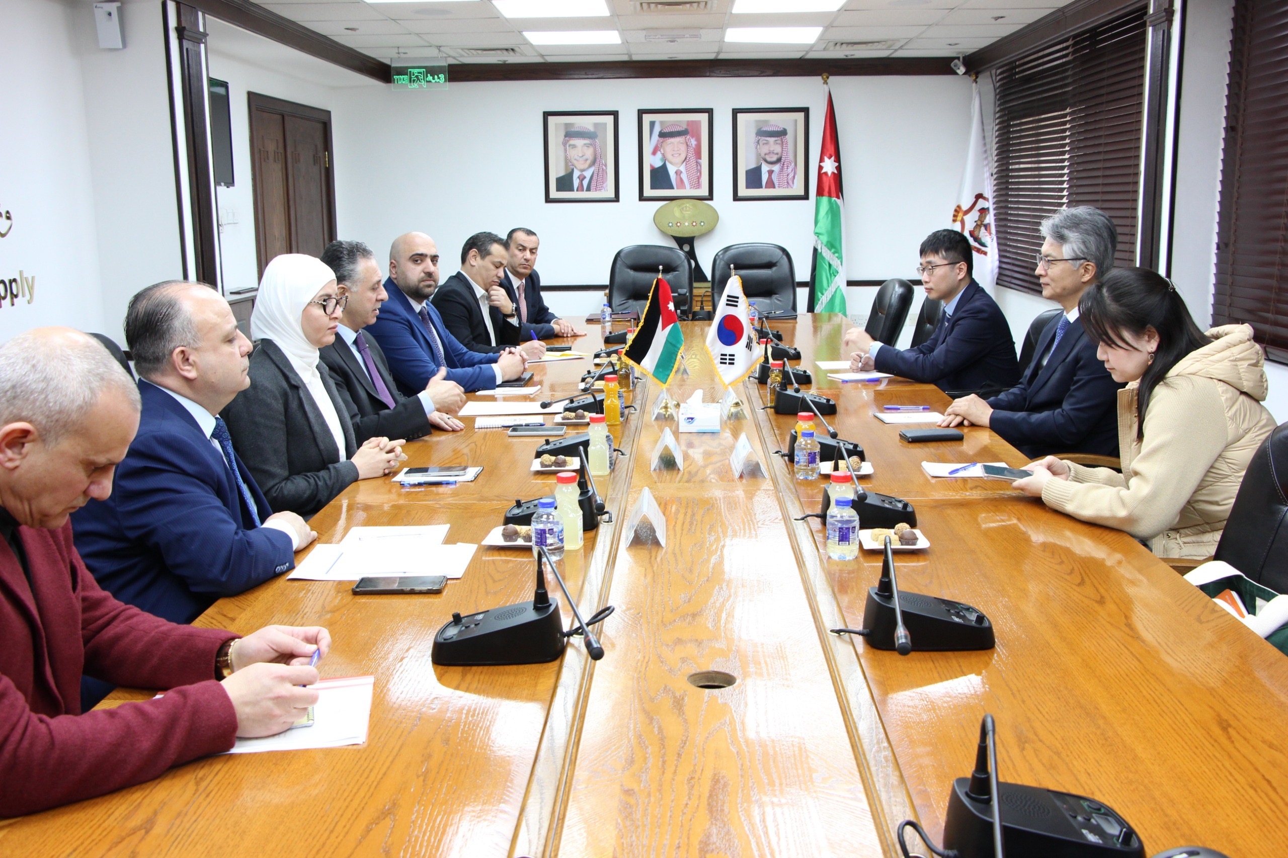 الأردن وكوريا توقعان اتفاقية للتعاون الاقتصادي والتجاري