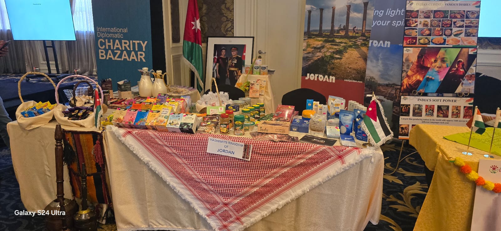 مشاركة أردنية في البازار الخيري الدبلوماسي الكيني بدعم من “صناعة عمان” مشاركة أردنية في البازار الخيري الدبلوماسي الكيني بدعم من “صناعة عمان”