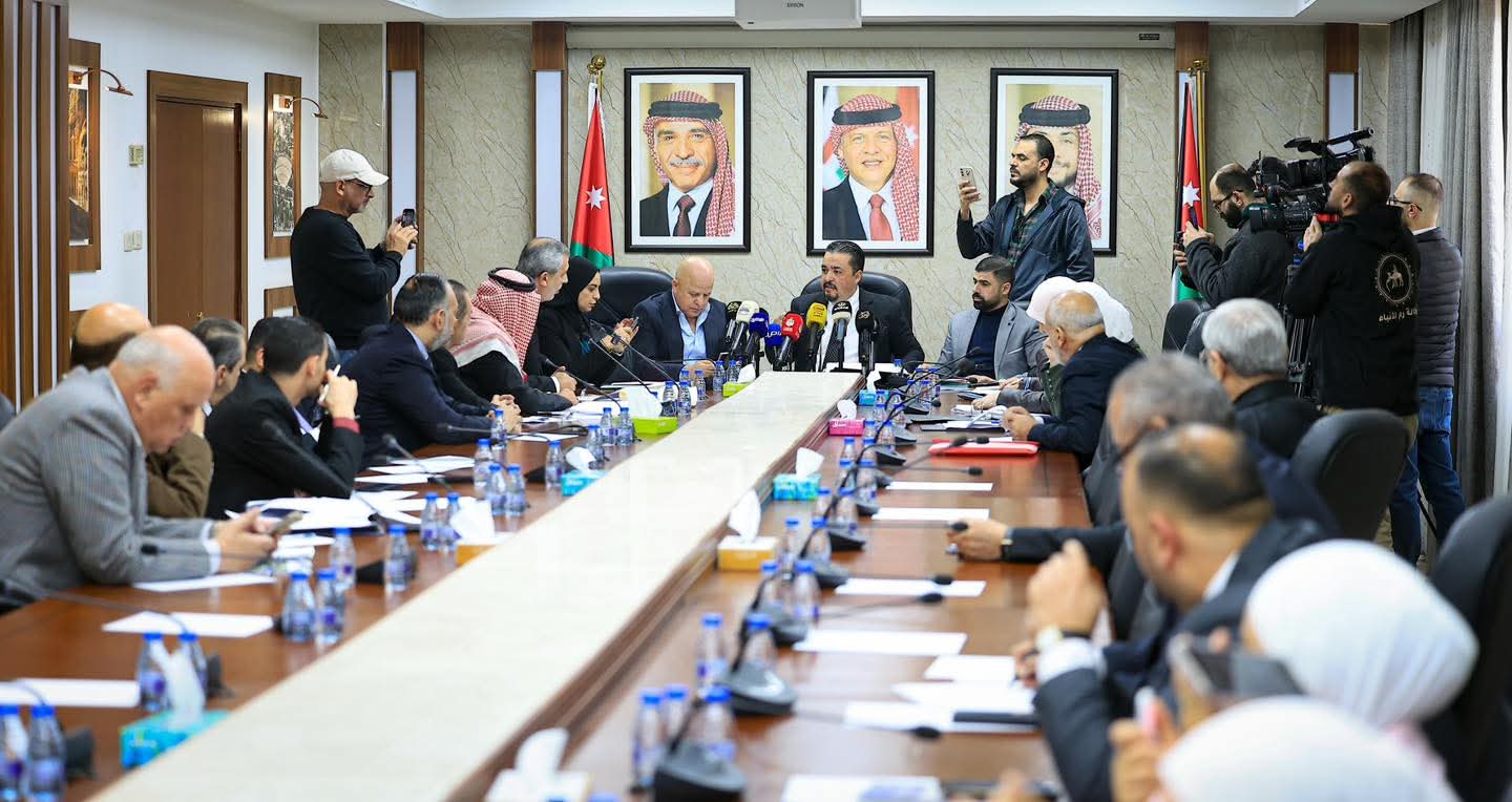 “العمل النيابية” تبحث تعديلات “الضمان” مع نقابة المحامين “العمل النيابية” تبحث تعديلات “الضمان” مع نقابة المحامين