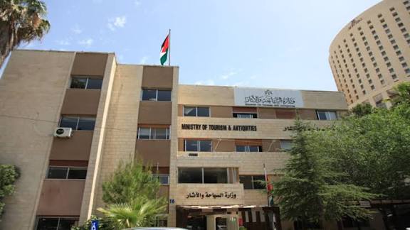 السياحة : نتابع تطورات الأوضاع الإقليمية وغرفة طوارئ في حالة انعقاد دائم