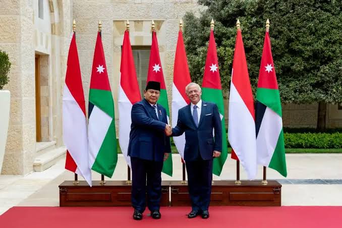 الملك يشدد على ضرورة وقف الاعتداءات الإيرانية على دول المنطقة