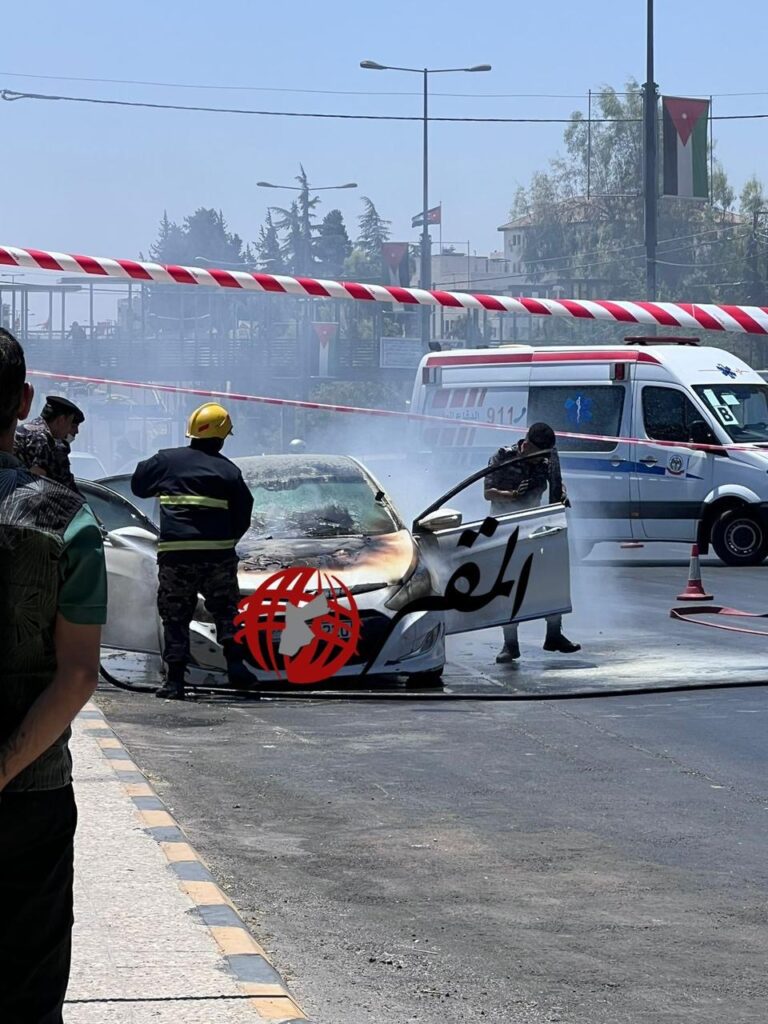 حريق ب 3 مركبات بالعقبة نتيجة إشعال مجموعة من الأحداث للنيران حريق ب 3 مركبات بالعقبة نتيجة إشعال مجموعة من الأحداث للنيران