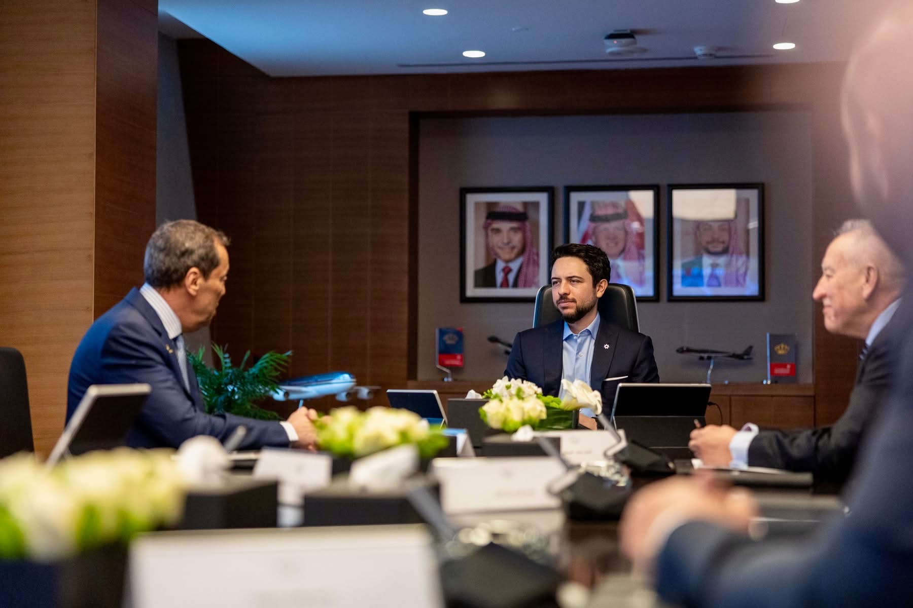 ولي العهد يزور شركة الخطوط الجوية الملكية الأردنية