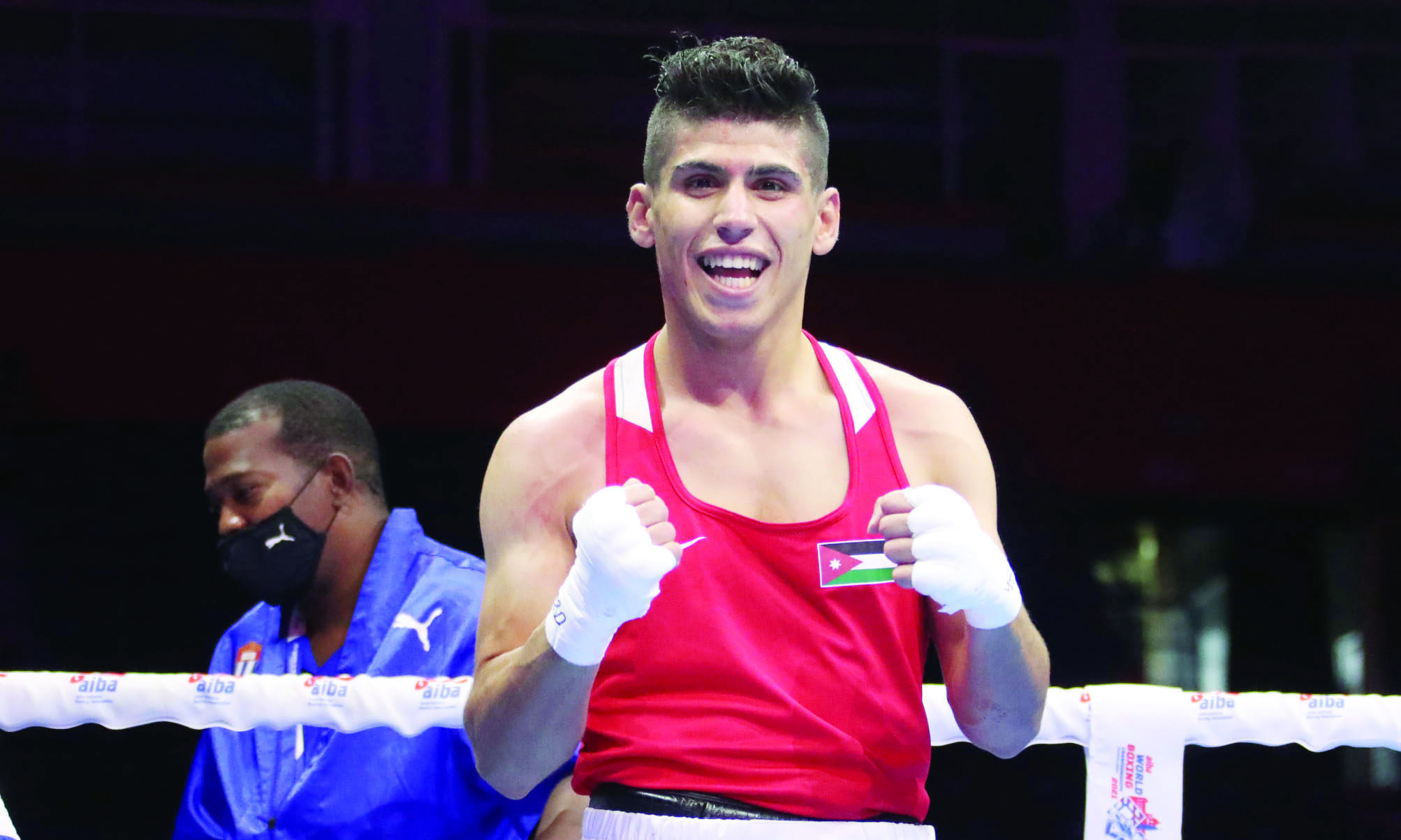 زياد عشيش يتأهل إلى نهائي بطولة آسيا للملاكمة