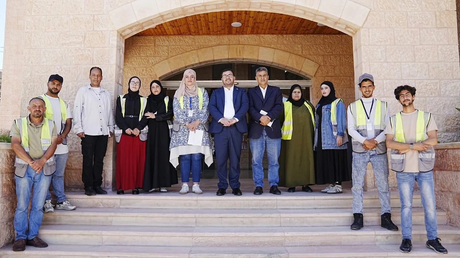 تكريم عاملين في “سلطة البترا” عثروا على مفقودات بقيمة 100 ألف دينار