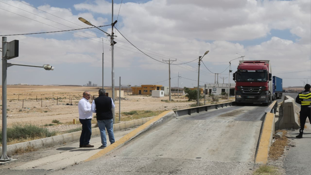 وزير الأشغال: تقنيات حديثة لرصد مخالفات الحمولات المحورية على الطرق