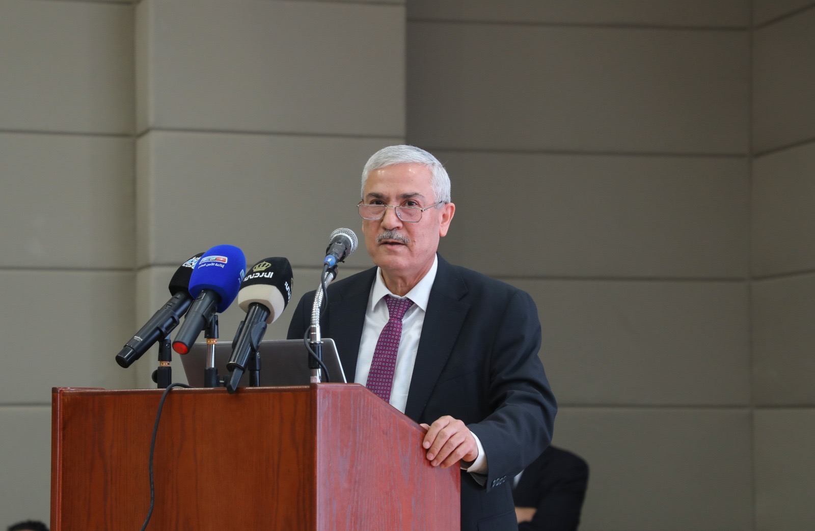 الجامعة الهاشمية تطلق الشراكة الأكاديمية الصناعية لتعزيز الاقتصاد وفق رؤية التحديث الاقتصادي