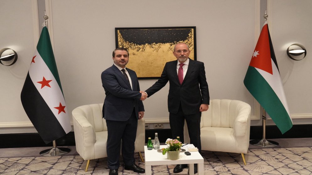 الصفدي والشيباني يبحثان تعزيز العلاقات الأردنية السورية وتهدئة الأوضاع في المنطقة