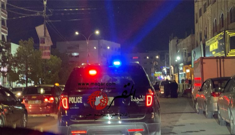 كوادر شرطة مأدبا تُثني شخصا هدد بالانتحار بعد أن سكب على نفسه مادة بترولية
