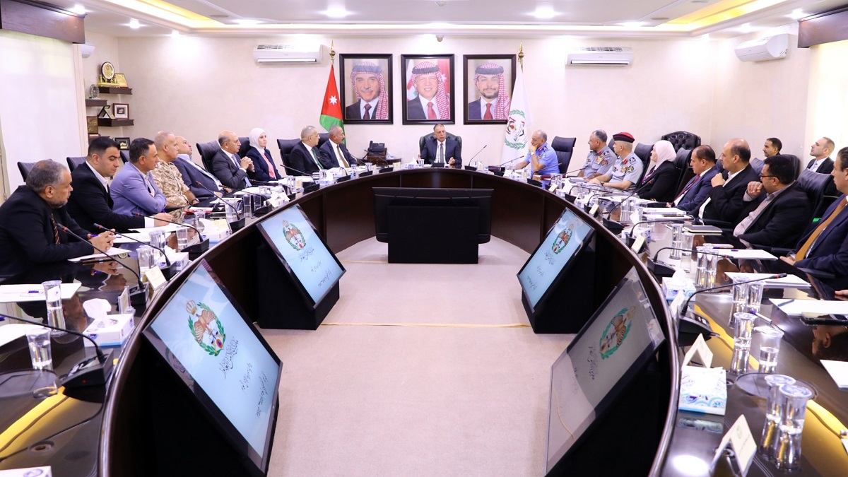وزير الداخلية يترأس اجتماعا للمجلس الأعلى للدفاع المدني